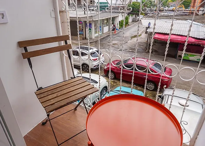 Ari Digital Nomads, Comfy King Bed, Local Market 曼谷