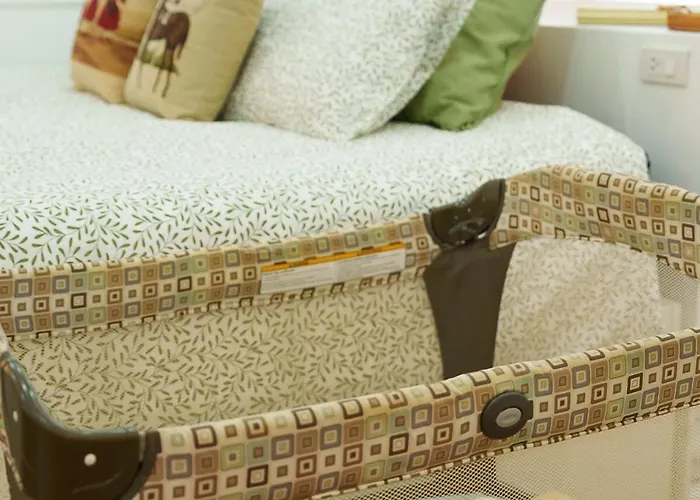 Ari Digital Nomads, Comfy King Bed, Local Market 曼谷